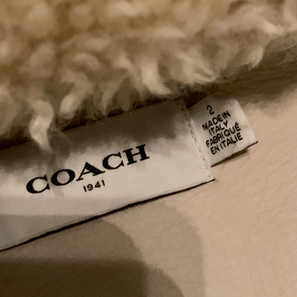 Absolutely stunning Coach 1941 Runway Shearling and leather coat! 😍 - Picture 7 of 13